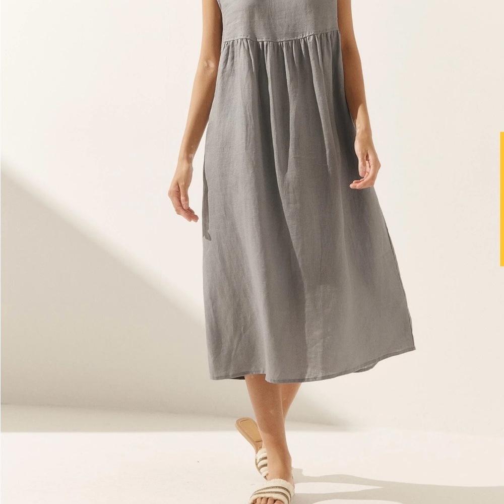 Elegant Linen Gray Sleeveless Dress